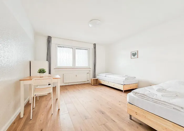 Tolstov - 2 Or 3 - 15 Min Zur Messe Dus & 10 Min Old Town Dus * デュッセルドルフ