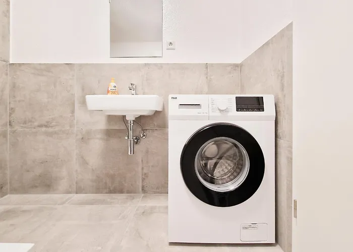 Tolstov - 2 Or 3 - 15 Min Zur Messe Dus & 10 Min Old Town Dus *