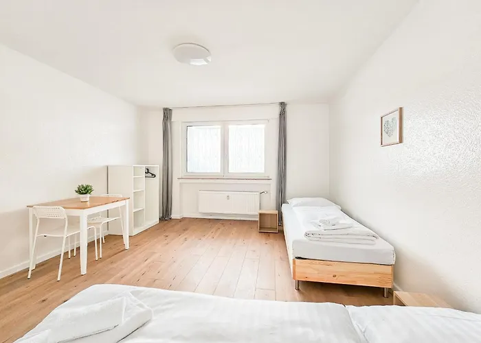 Tolstov - 2 Or 3 - 15 Min Zur Messe Dus & 10 Min Old Town Dus Appartamento *