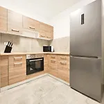 Tolstov - 2 Or 3 - 15 Min Zur Messe Dus & 10 Min Old Town Dus Appartement Düsseldorf