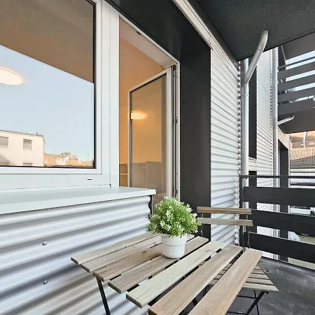 Apartment Raj Living - 2 Or 3 - 15 Min Zur Messe Dus & 10 Min Old Town Dus