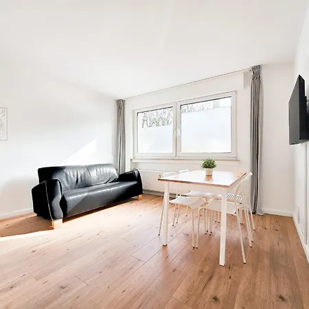 Apartment Raj Living - 2 Or 3 - 15 Min Zur Messe Dus & 10 Min Old Town Dus *