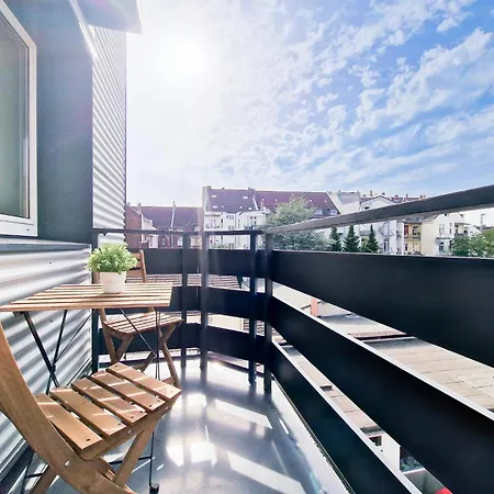 Raj Living - 2 Or 3 - 15 Min Zur Messe Dus & 10 Min Old Town Dus *