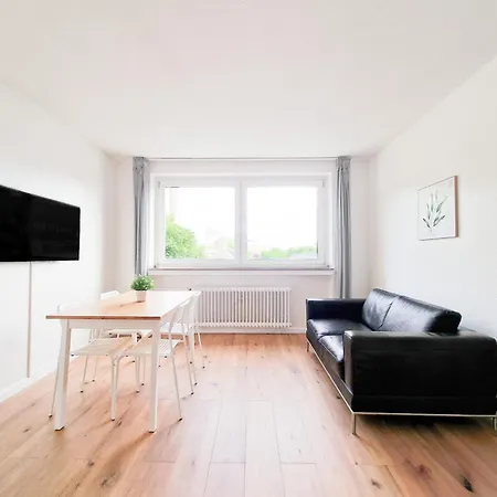 Raj Living - 2 Or 3 - 15 Min Zur Messe Dus & 10 Min Old Town Dus Apartment