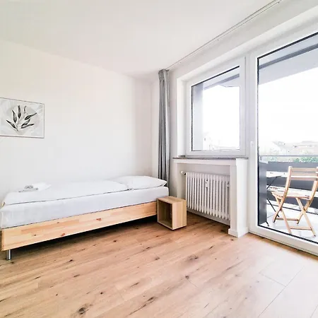 Tolstov - 2 Or 3 - 15 Min Zur Messe Dus & 10 Min Old Town Dus دوسلدورف