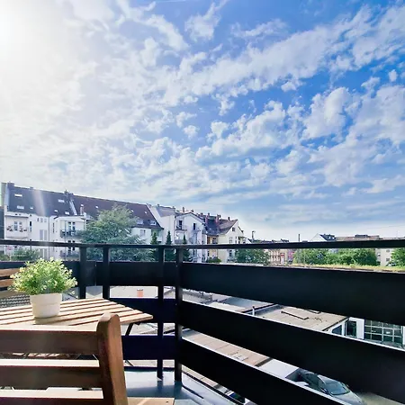 Raj Living - 2 Or 3 - 15 Min Zur Messe Dus & 10 Min Old Town Dus