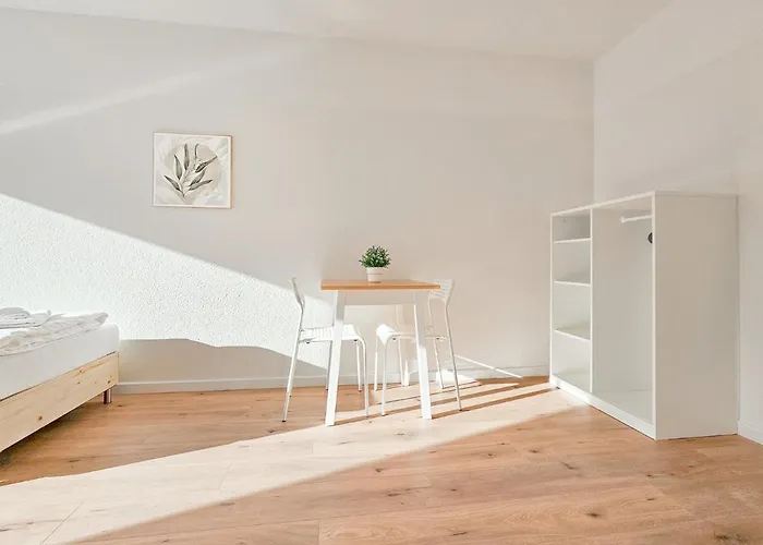 Διαμέρισμα Tolstov - 2 Or 3 - 15 Min Zur Messe Dus & 10 Min Old Town Dus