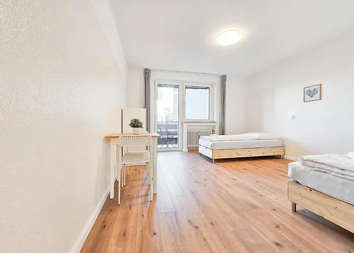 Tolstov - 2 Or 3 - 15 Min Zur Messe Dus & 10 Min Old Town Dus *