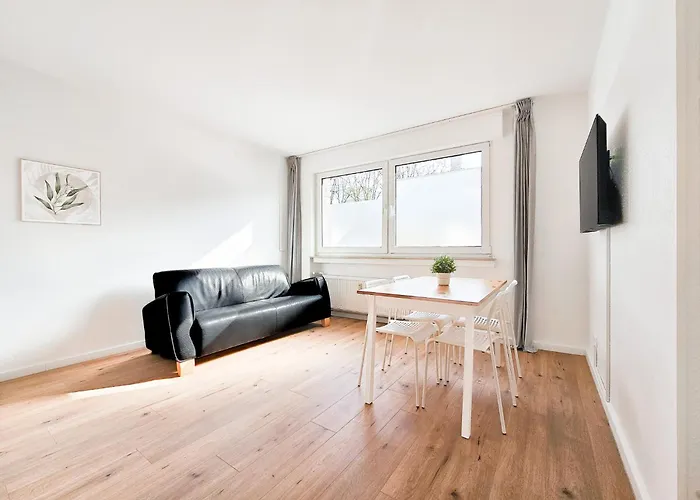 Apartamento Tolstov - 2 Or 3 - 15 Min Zur Messe Dus & 10 Min Old Town Dus *