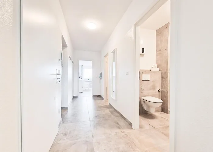 Tolstov - 2 Or 3 - 15 Min Zur Messe Dus & 10 Min Old Town Dus Apartamento *