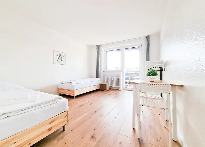 Tolstov - 2 Or 3 - 15 Min Zur Messe Dus & 10 Min Old Town Dus Düsseldorf