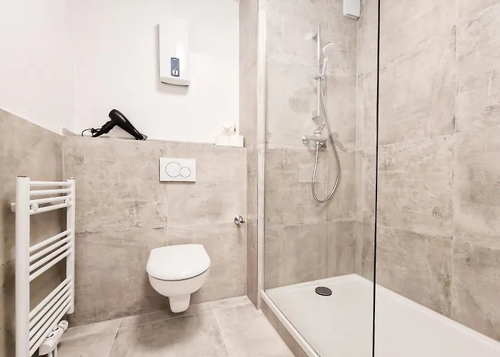 Apartamento Tolstov - 2 Or 3 - 15 Min Zur Messe Dus & 10 Min Old Town Dus Düsseldorf