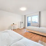 Appartement Tolstov - 2 Or 3 - 15 Min Zur Messe Dus & 10 Min Old Town Dus Düsseldorf