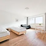 Tolstov - 2 Or 3 - 15 Min Zur Messe Dus & 10 Min Old Town Dus