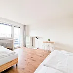 Tolstov - 2 Or 3 - 15 Min Zur Messe Dus & 10 Min Old Town Dus