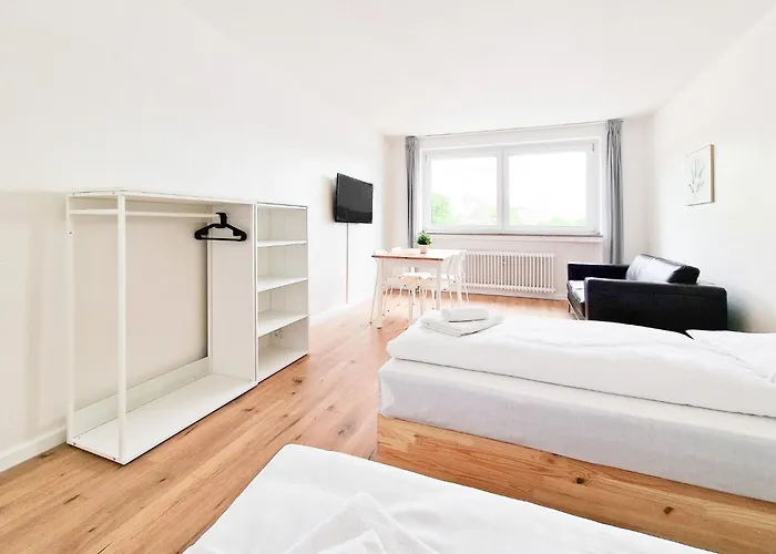 Tolstov - 2 Or 3 - 15 Min Zur Messe Dus & 10 Min Old Town Dus Lägenhet Düsseldorf